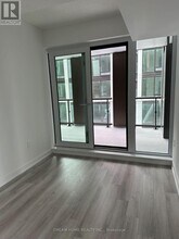 238 Simcoe St in Toronto, ON - Building Photo - Building Photo