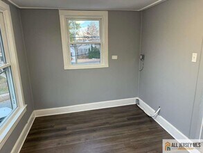 107 Parkway Ave in Ewing, NJ - Building Photo - Building Photo