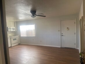 132 Shasta St in Vallejo, CA - Building Photo - Building Photo