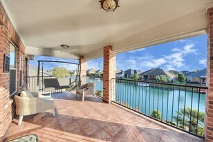 17859 Camp Cove Dr in Cypress, TX - Building Photo