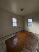 3221 Burgess St in Flint, MI - Building Photo - Building Photo