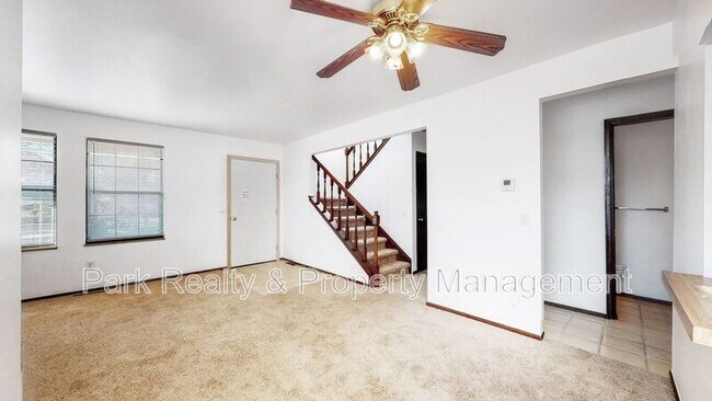 5735 W 2nd Ave in Lakewood, CO - Building Photo - Building Photo