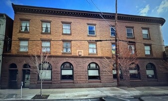 507 Penn St, Unit 2nd Floor in Huntingdon, PA - Building Photo