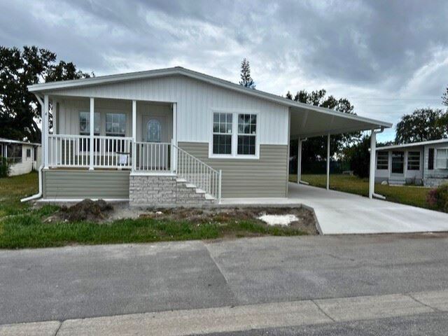 4 Tahitian Dr in Ellenton, FL - Building Photo - Building Photo