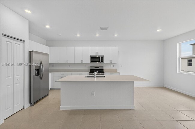 19431 SW 340th St in Homestead, FL - Building Photo - Building Photo