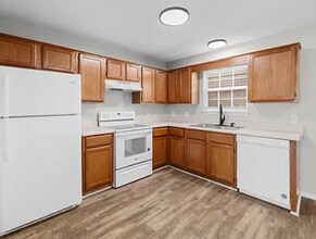 3301 SW Victoria Pl in Bentonville, AR - Building Photo - Building Photo