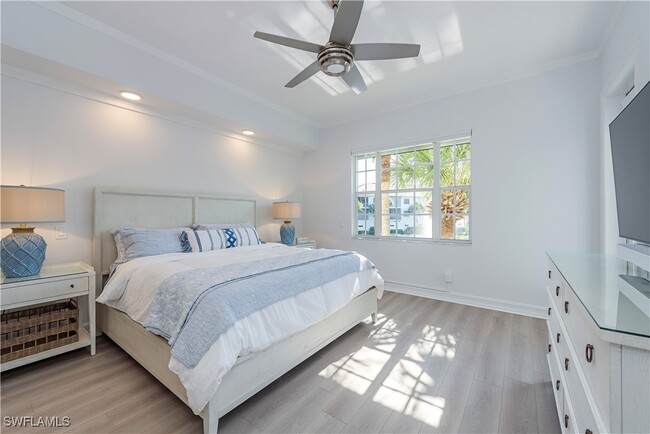 property at 805 Bentwater Cir