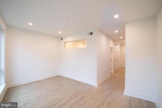 1325 N Lee St in Philadelphia, PA - Building Photo - Building Photo