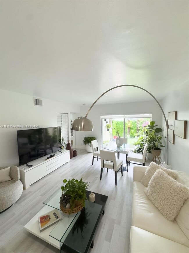 property at 1112 NW 125th Pl