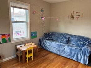 106 Jackson Ave in Mineola, NY - Building Photo - Building Photo