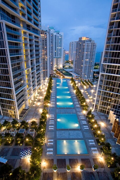 475 Brickell Ave, Unit 4813 in Miami, FL - Building Photo