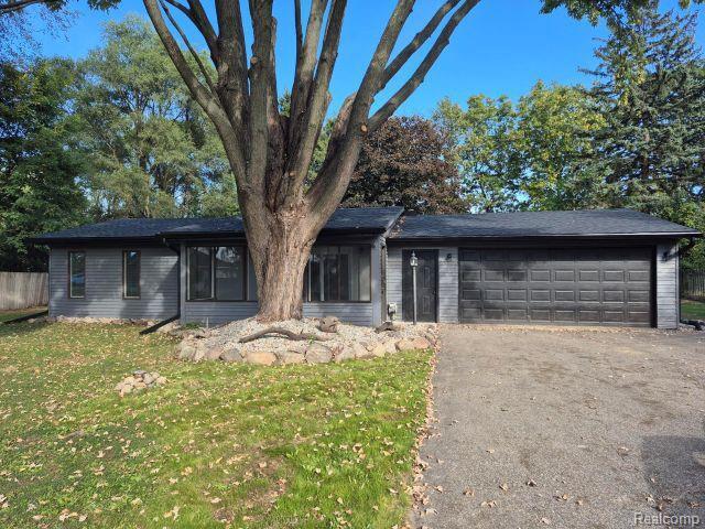 property at 6380 Eastlawn Ave