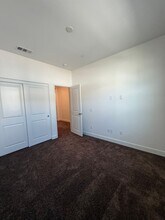 2537 Little Rock Lane in Simi Valley, CA - Building Photo - Building Photo