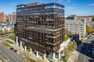 127 Greyrock Pl in Stamford, CT - Building Photo