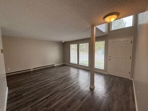 11604 N Anna J Dr in Spokane, WA - Building Photo - Building Photo