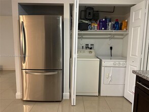 513 NW 77th St in Miami, FL - Building Photo - Building Photo