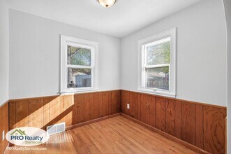 5420 Fremont Ave N in Minneapolis, MN - Building Photo - Building Photo