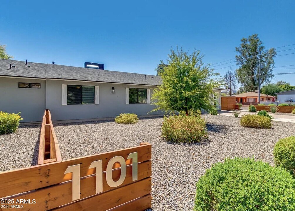 1101 E Weldon Ave in Phoenix, AZ - Building Photo