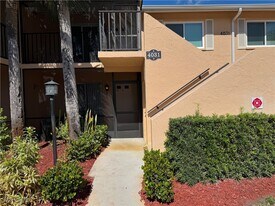 4031 Ice Castle Way in Naples, FL - Building Photo