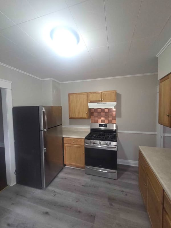 121 E 29th St in Erie, PA - Foto de edificio - Building Photo