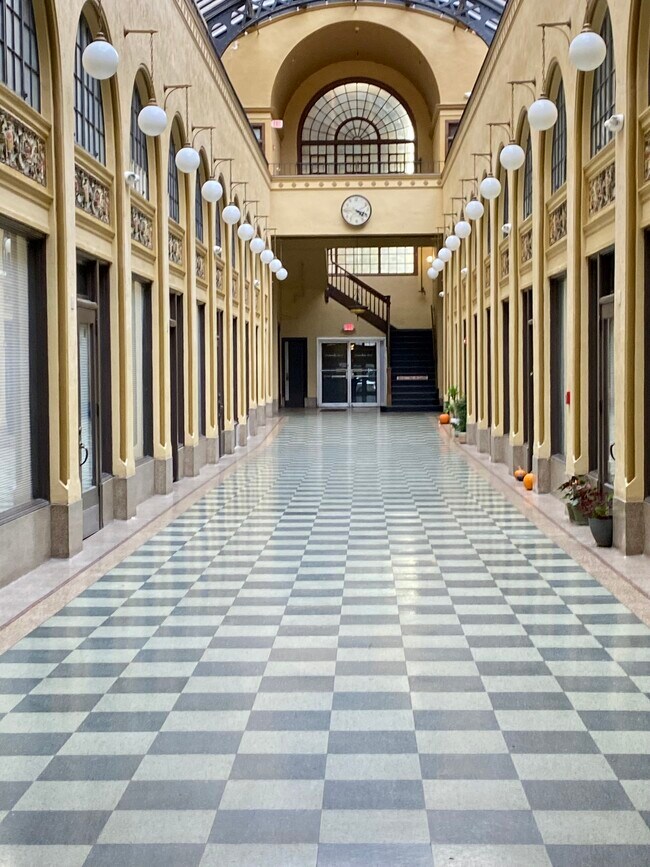 945 4th Ave Rentals in Huntington, WV