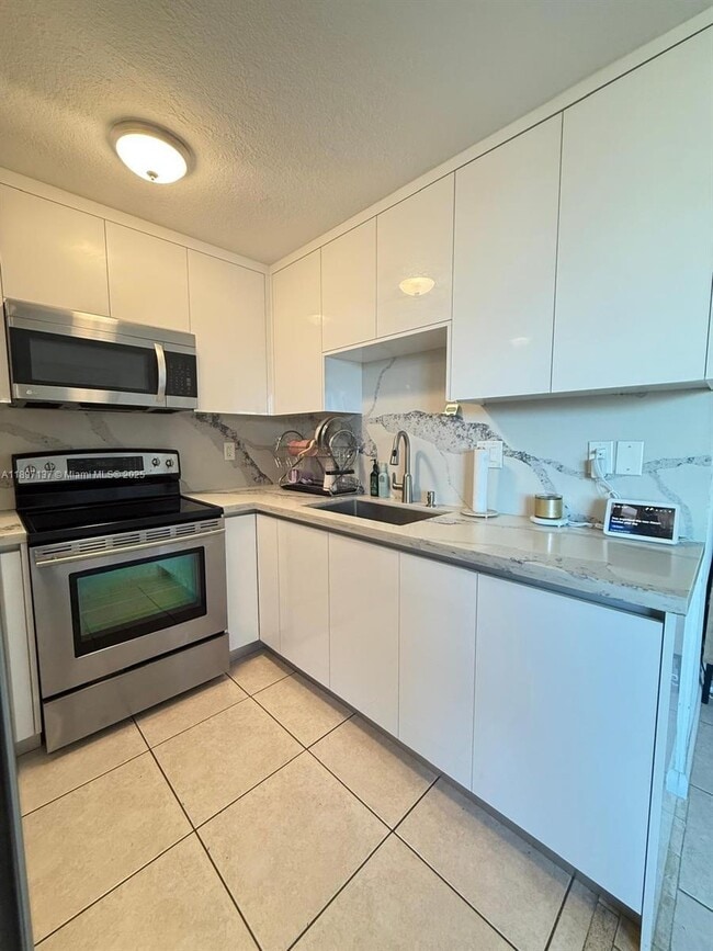 property at 9350 Fontainebleau Blvd