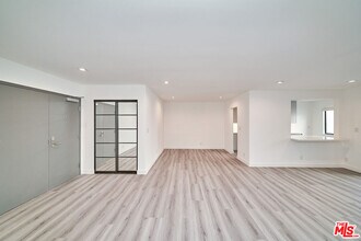 145 S Maple Dr in Beverly Hills, CA - Building Photo - Building Photo