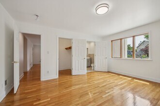47 New Lawn Ave in Kearny, NJ - Building Photo - Building Photo