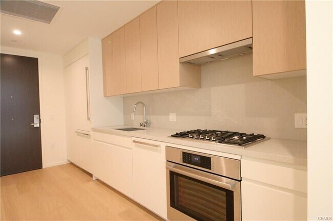 property at 877 Francisco St
