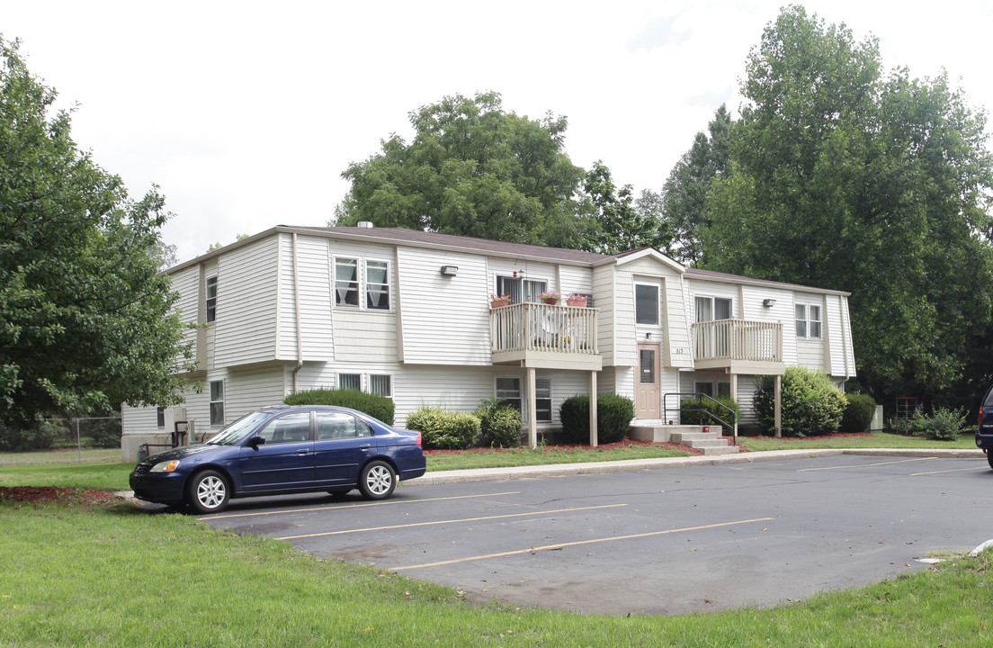 Mill Race Apartments in Plainwell, MI - Building Photo