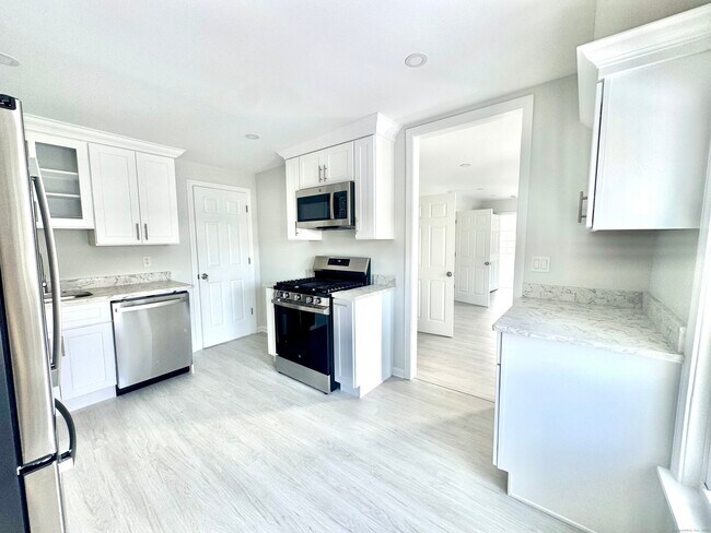 47 Park St in West Haven, CT - Building Photo - Building Photo