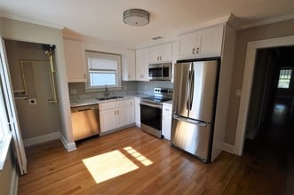 Nordica Village in St. Petersburg, FL - Foto de edificio - Interior Photo