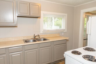 507 Horton Pl NW in Lenoir, NC - Building Photo - Building Photo
