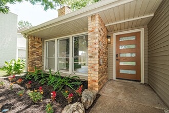 1306 Briarmead Dr in Richmond, TX - Building Photo - Building Photo