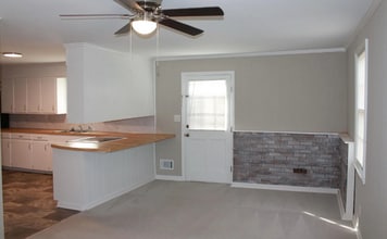 335 Cinda Leigh Dr in Lexington, SC - Building Photo - Building Photo