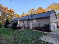 25 Silver Maple Ln in Rabun Gap, GA - Building Photo - Building Photo