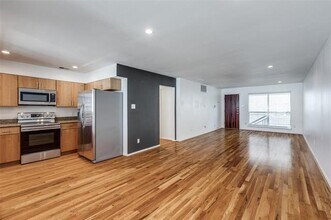 4616 W Lovers Ln in Dallas, TX - Building Photo - Building Photo