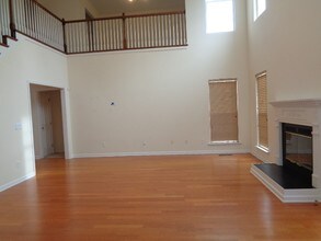7329 Sugarloaf Dr in Nashville, TN - Foto de edificio - Building Photo