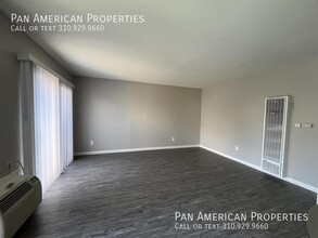 2060 N Lincoln St in Orange, CA - Building Photo - Building Photo