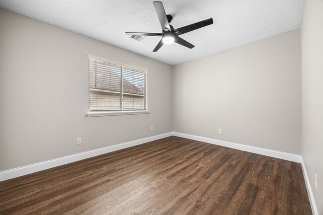 property at 17907 Pelican Way Rd