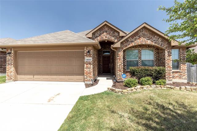 8033 Big Spruce Ln in Fort Worth, TX - Building Photo - Building Photo