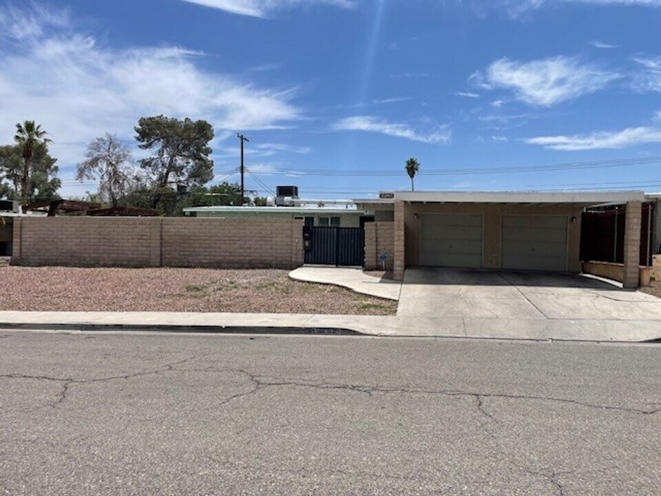 2283 Natalie Ave in Las Vegas, NV - Building Photo
