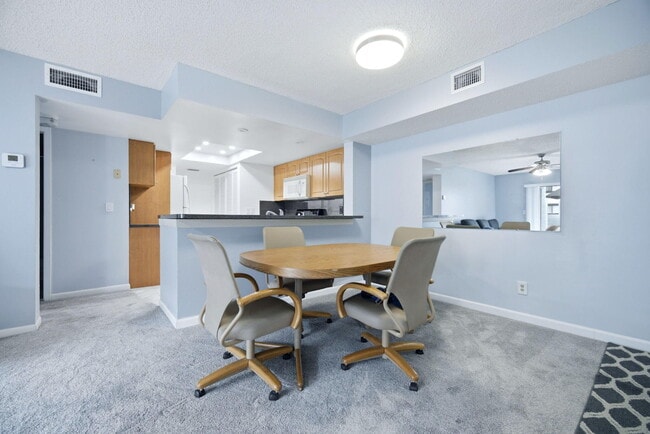 9244 W Atlantic Blvd in Coral Springs, FL - Building Photo - Building Photo