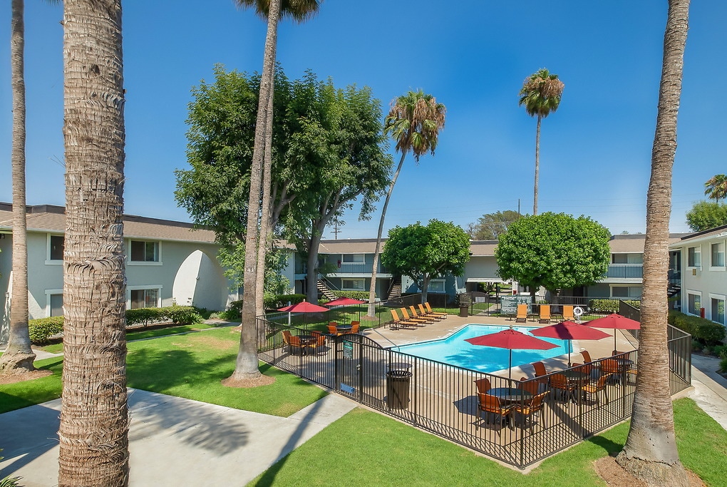 Montejo in Garden Grove, CA - Building Photo