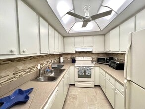 125 S Ocean Ave in Palm Beach Shores, FL - Foto de edificio - Building Photo
