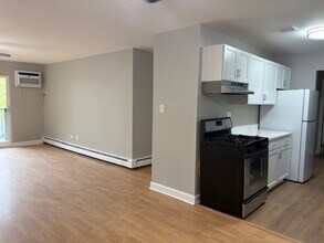 8923 Knight Ave in Des Plaines, IL - Building Photo - Building Photo