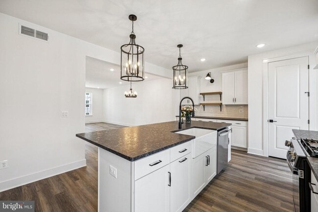 9410 Pacific Elm St in Fredericksburg, VA - Building Photo - Building Photo