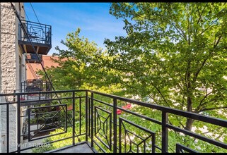 1421 S Halsted St, Unit 2A in Chicago, IL - Foto de edificio - Building Photo