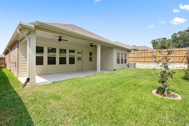 914 Golden Willow Ln in Conroe, TX - Building Photo - Building Photo