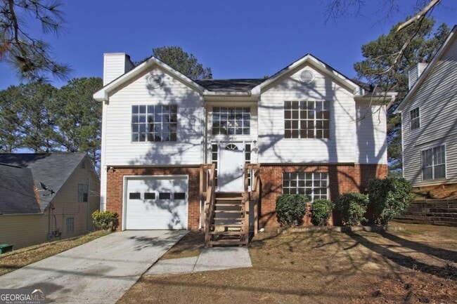 property at 3657 River Ridge Ct